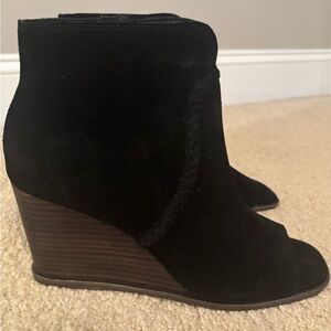 Lucky Brand Black Wedge Peep-Toe Booties